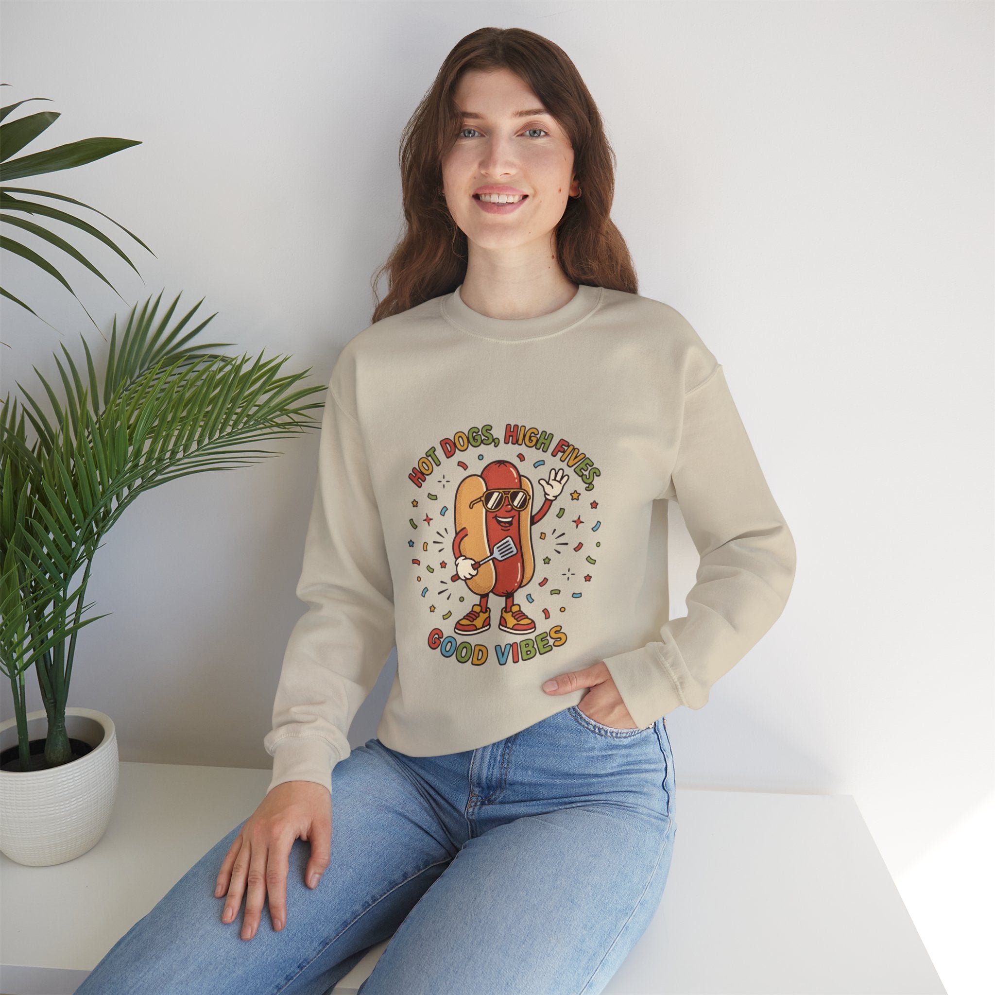 Hot Dog, High Five Rundhals-Sweatshirt | BBQ Vierter Juli, Retro Patriotische Hot-Dog-Witze
