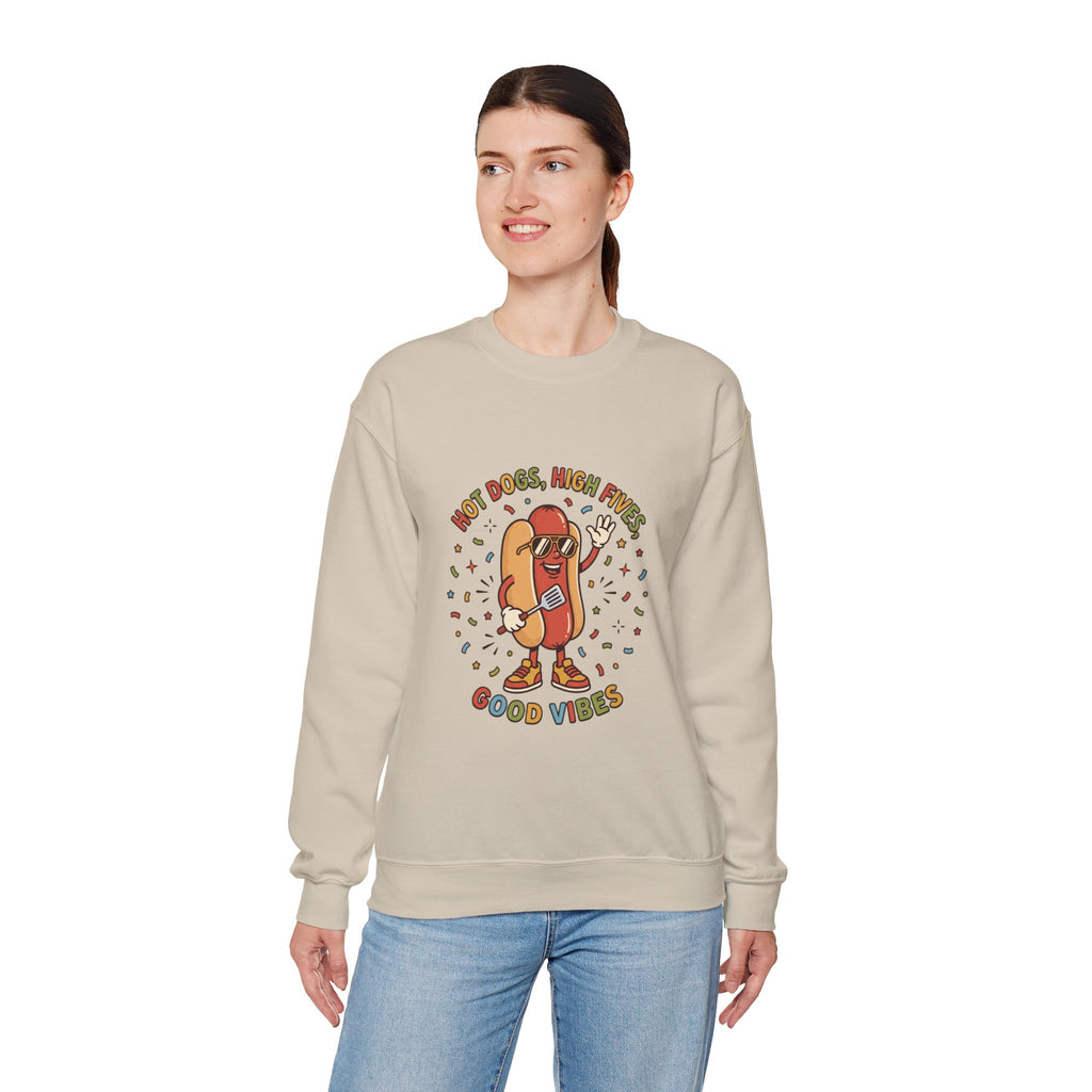 Hot Dog, High Five Rundhals-Sweatshirt | BBQ Vierter Juli, Retro Patriotische Hot-Dog-Witze