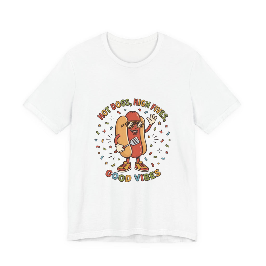 Hot Dog High Fives T-Shirt | BBQ, 4. Juli, Patriotischer Retro-Grill-Humor